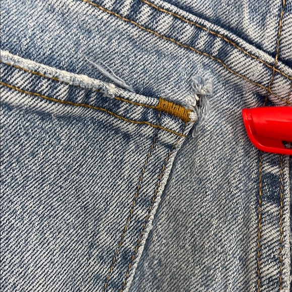 Abercrombie & Fitch Curve Love Ultra High Rise 90s Straight Jean *As Is* 29 8L - Picture 11 of 15